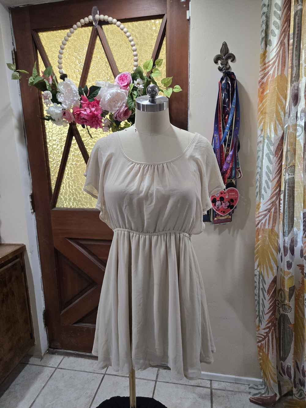 Forever 21 Cream Short Flutter Sleeve Elastic Waist Dress